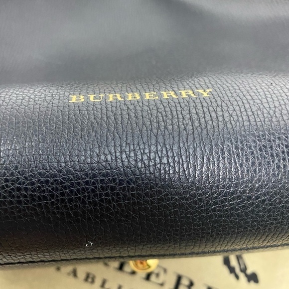 Burberry Medium Banner Bag Black - Picture 9 of 16